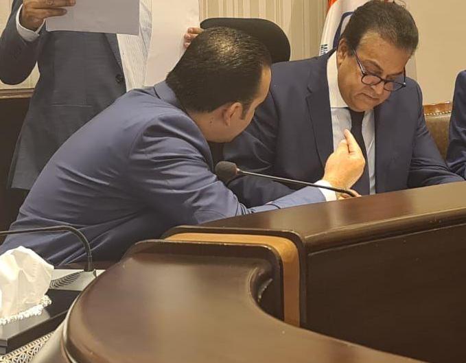 عمرو فهمي يلتقي وزير الصحة لحل المشكلات العالقة بمستشفيات مدينة المحلة بالغربية 