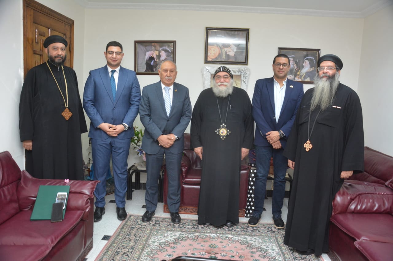 بالصور..النائب أحمد عثمان يواصل جلسات الحوار بحملة 