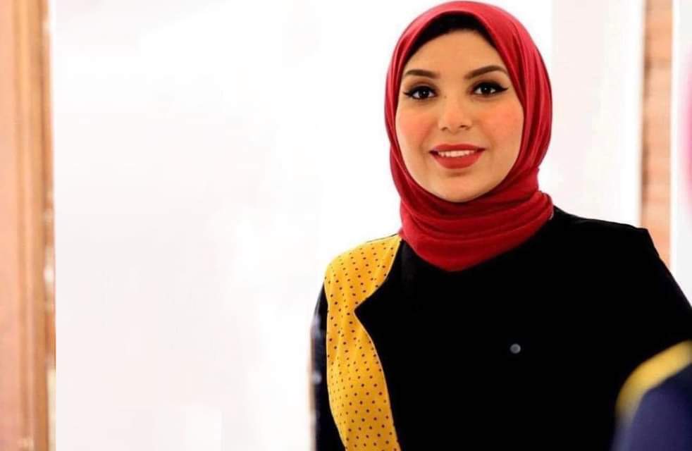 الكاتبه الصحفيه 