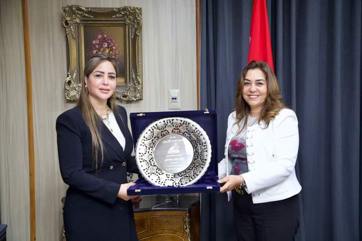 مصر أكتوبر يطلق مبادرة لدعم الفتيات اليتيمات المقبلات على الزواج...ويسلم 10 أجهزة كهربائية 