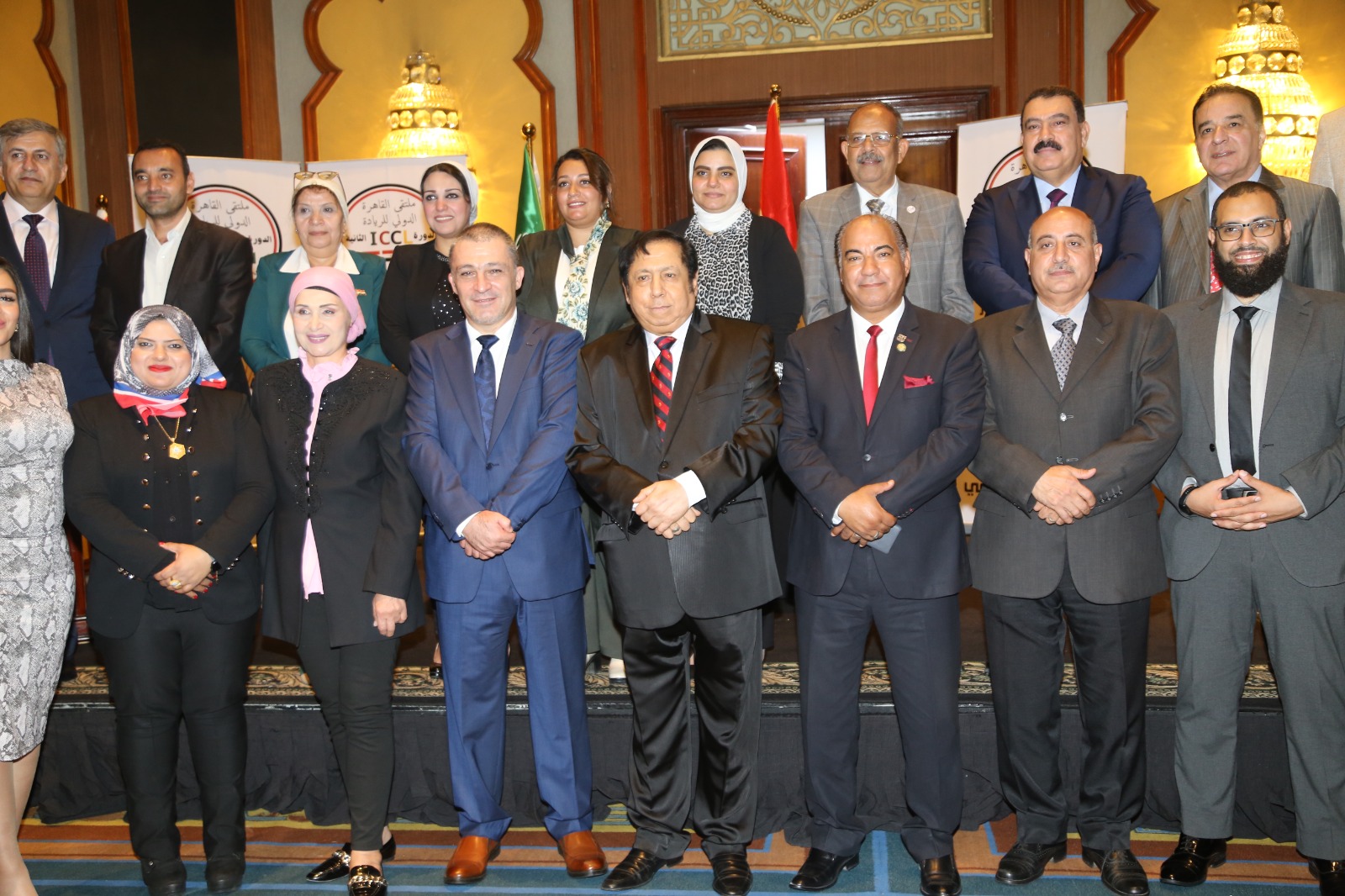ملتقي القاهرة الدولي للريادة والأستثمار يكرم النواب غادة عجمى وفايز ابو حرب وشخصيات سياسية وفنية