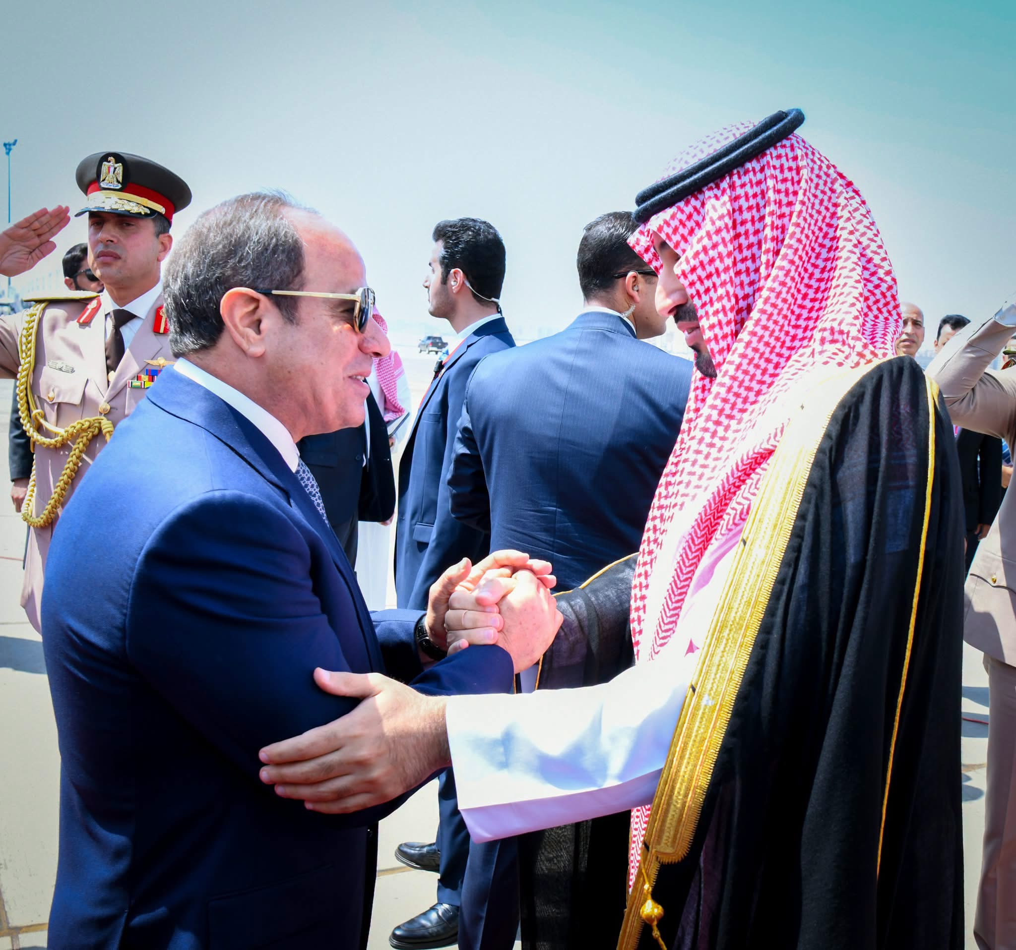 السيسي يستقبل الامير محمد بن سلمان ولي العهد السعودي